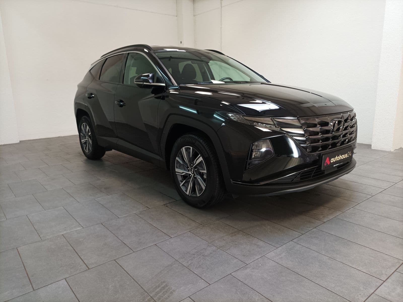 Hyundai Tucson SUV / Crossover / Geländewagen HYUNDAI Tucson 1.6 T-GDI 169kW Hybrid Trend Auto 4WD Sports Utility Vehicle #1