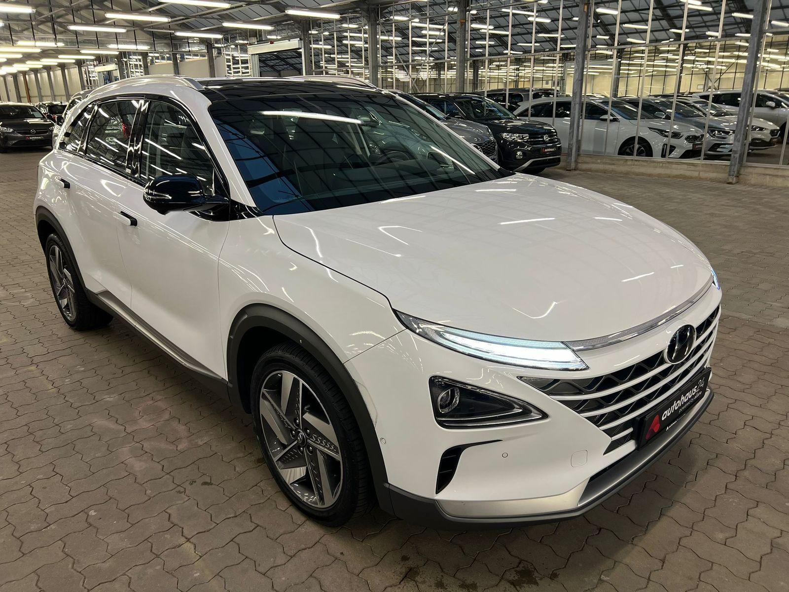 Hyundai Nexo SUV / Crossover / Geländewagen HYUNDAI Nexo Fuel Cell Sports Utility Vehicle #1