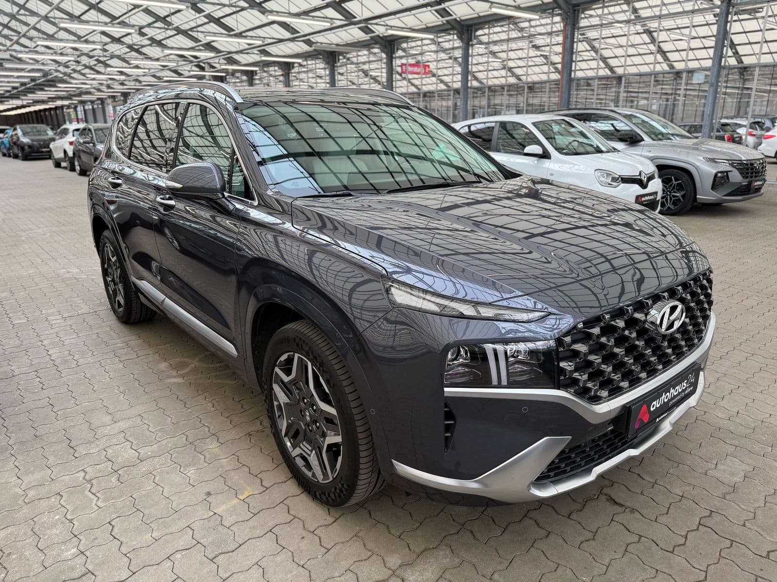 Hyundai Santa Fe SUV / Crossover / Geländewagen HYUNDAI Santa Fe 1.6 T-GDI Plug-in Hybrid 4WD Auto Sports Utility Vehicle