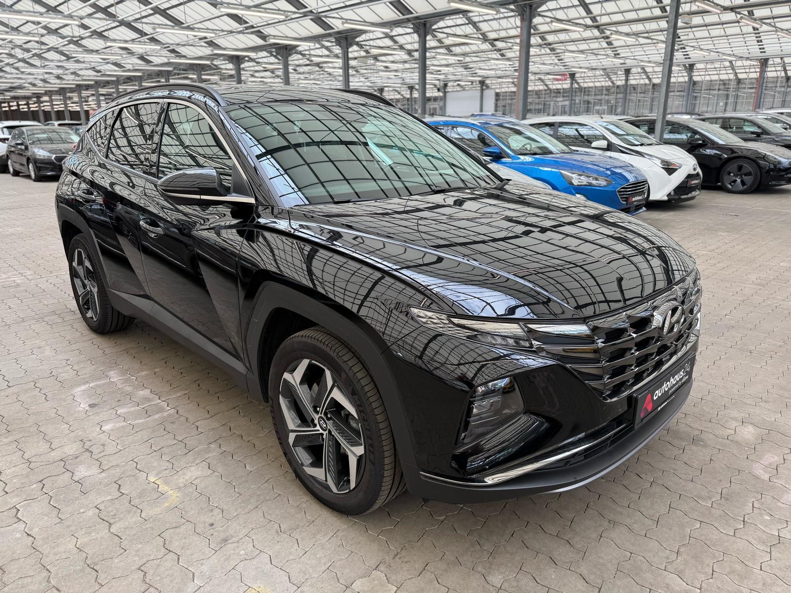 Hyundai Tucson SUV / Crossover / Geländewagen HYUNDAI Tucson 1.6 T-GDI Plug-in Hybrid 4WD Auto Sports Utility Vehicle
