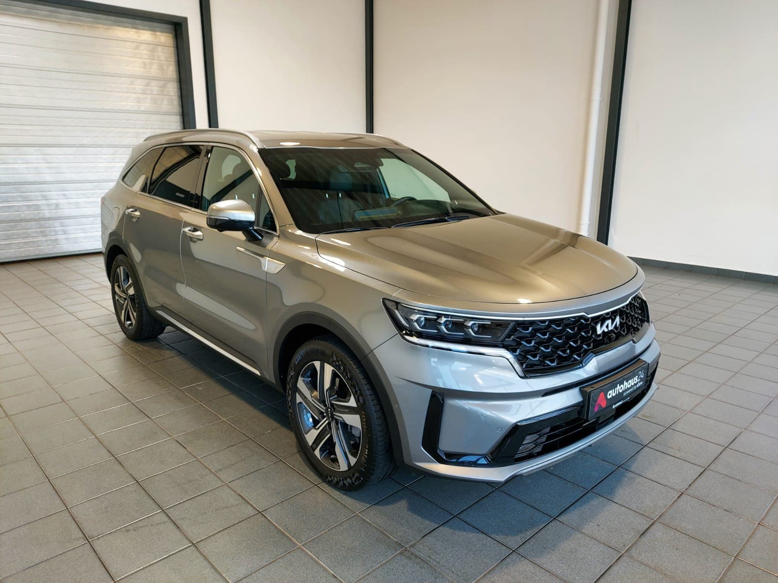 Kia Sorento SUV / Crossover / Geländewagen KIA Sorento 1.6 T-GDI Plug-in Hybrid AWD Platinum At Sports Utility Vehicle #1