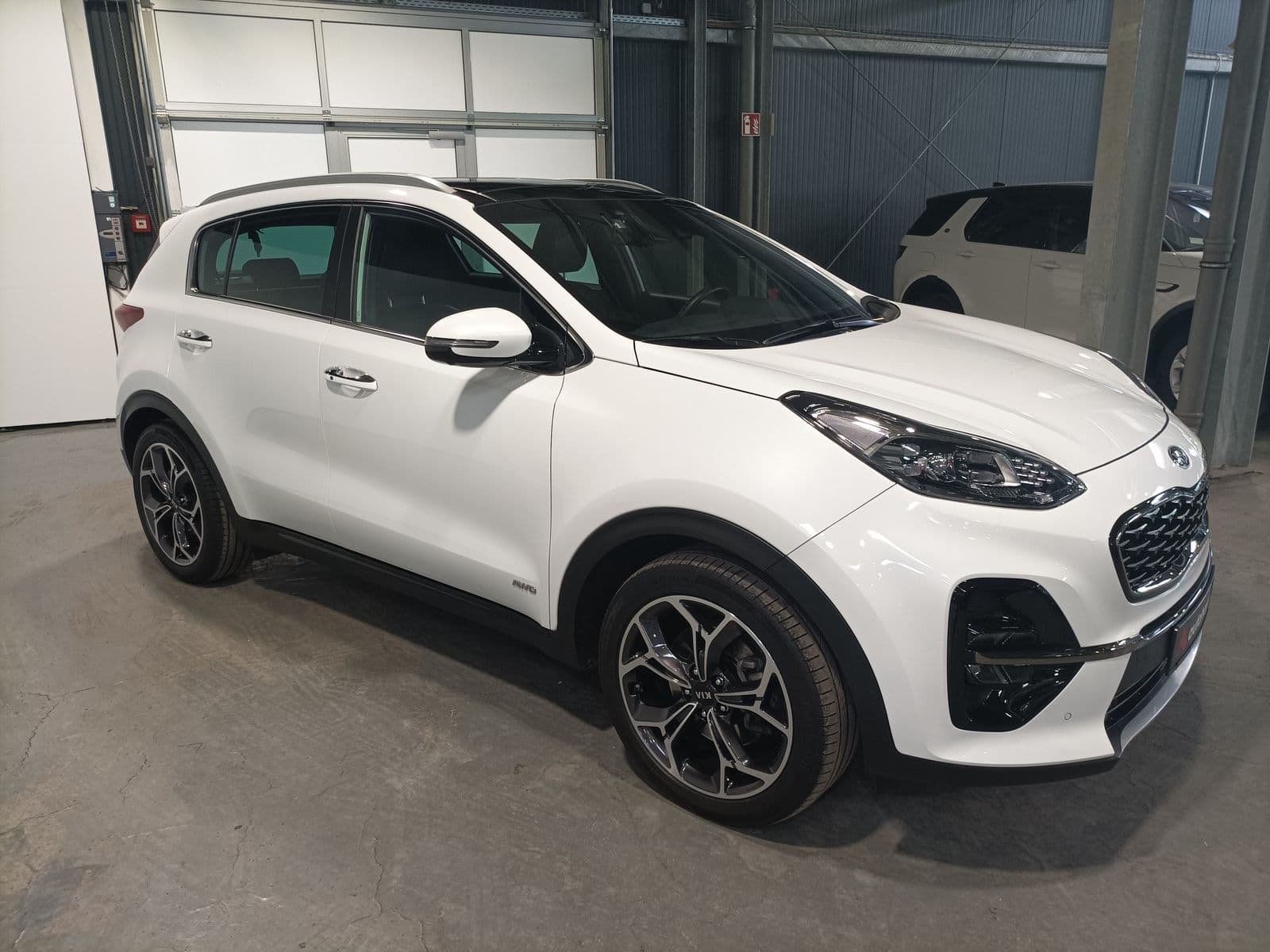 Kia Sportage SUV / Crossover / Geländewagen KIA Sportage 1.6 T-GDI EcoDyn. 132kW GT-Line DCT 4WD Sports Utility Vehicle #1