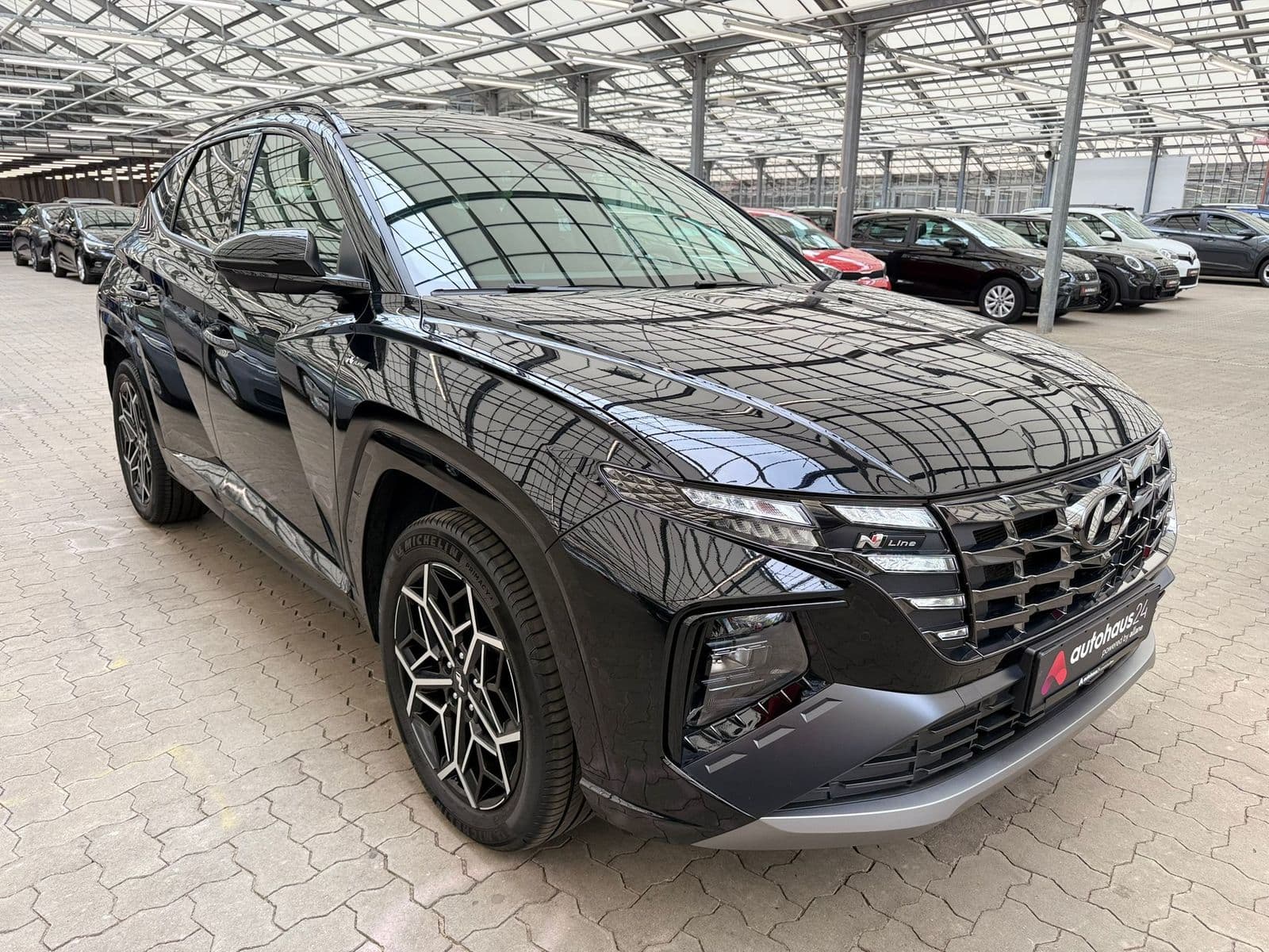 Hyundai Tucson SUV / Crossover / Geländewagen HYUNDAI Tucson 1.6 T-GDI Plug-in Hybrid 4WD Auto Sports Utility Vehicle #1
