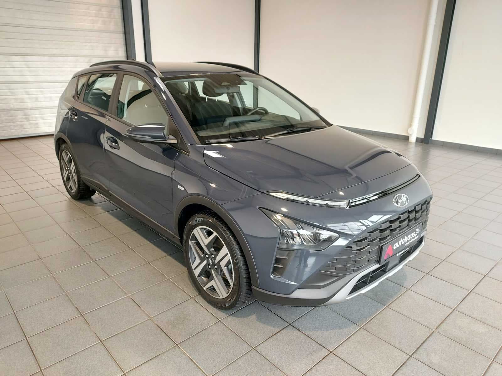 Hyundai Bayon SUV / Crossover / Geländewagen HYUNDAI Bayon 1.0 T-GDI 48V-Hybrid Select Sports Utility Vehicle #1