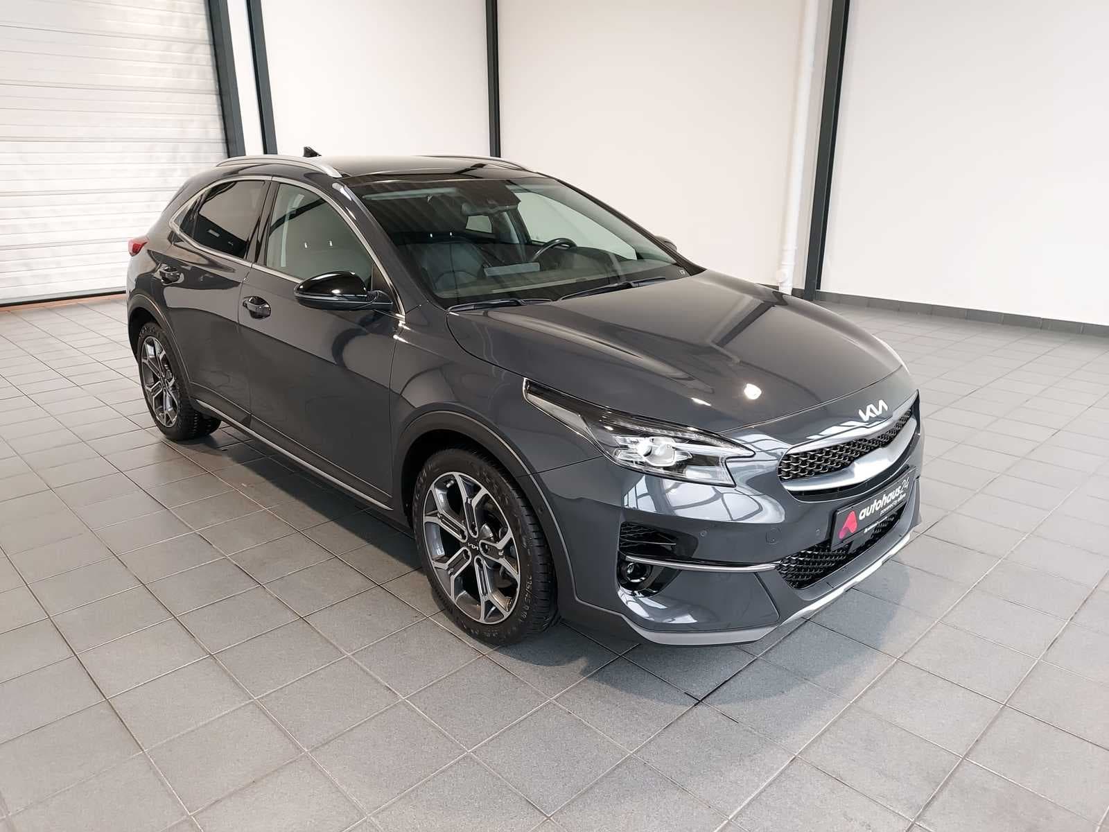 Kia XCeed SUV / Crossover / Geländewagen KIA XCeed 1.6 T-GDI DCT Spirit Sports Utility Vehicle #1