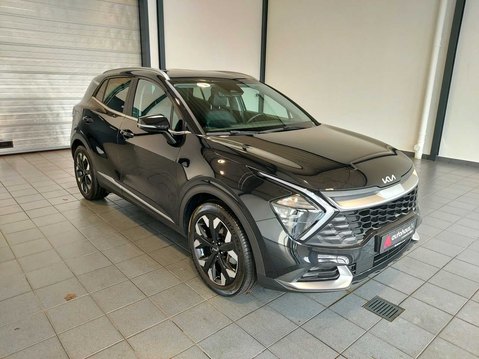 Kia Sportage SUV / Crossover / Geländewagen KIA Sportage 1.6 T-GDI Plug-in Hybrid Auto Vision AWD Sports Utility Vehicle #1