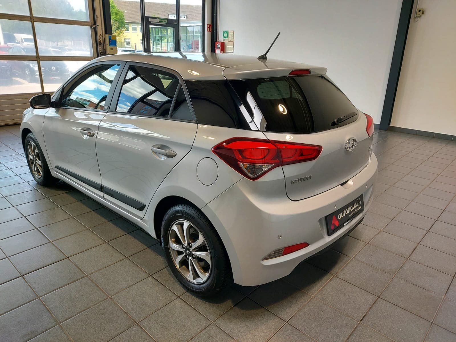 Hyundai i20 Limousine i20 1.2 Pure (EURO 6d-TEMP) #4