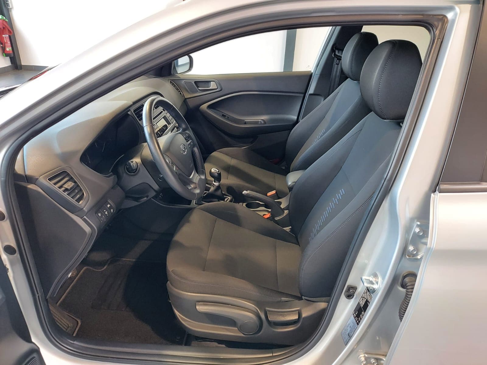 Hyundai i20 Limousine i20 1.2 Pure (EURO 6d-TEMP) #8