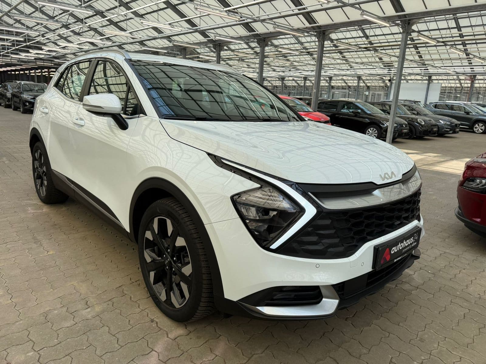 Kia Sportage SUV / Crossover / Geländewagen KIA Sportage 1.6 T-GDI Plug-in Hybrid Auto Vision AWD Sports Utility Vehicle #1