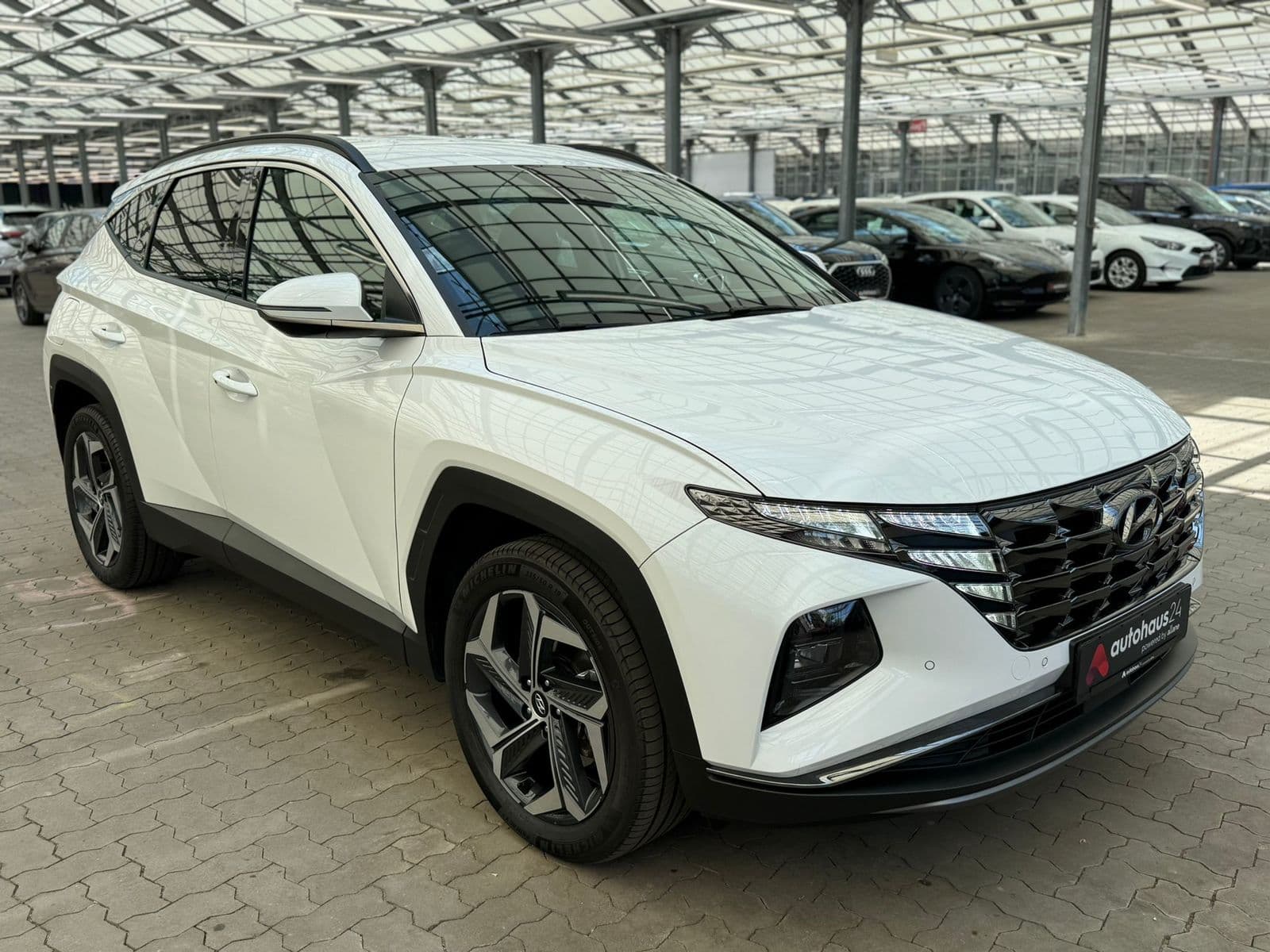Hyundai Tucson SUV / Crossover / Geländewagen HYUNDAI Tucson 1.6 T-GDI Plug-in Hybrid 4WD Auto Sports Utility Vehicle #1