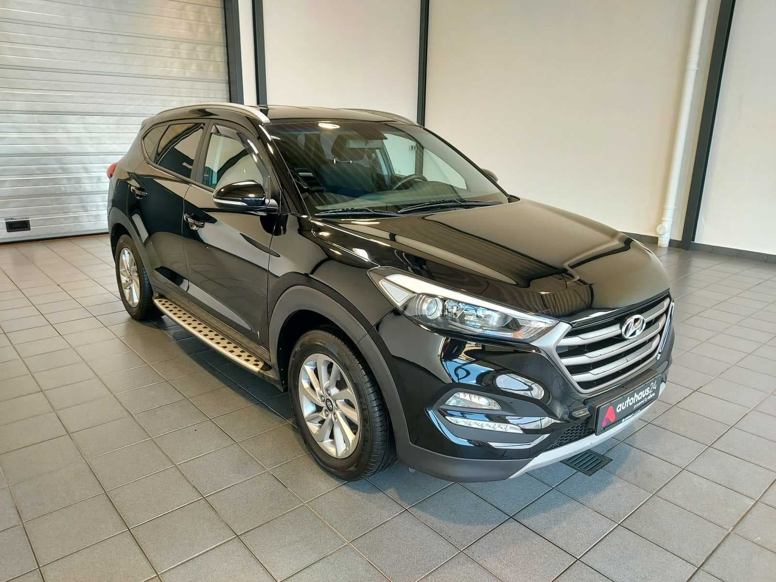 Hyundai Tucson SUV / Crossover / Geländewagen HYUNDAI Tucson 1.6 T-GDI Pure 2WD Sports Utility Vehicle