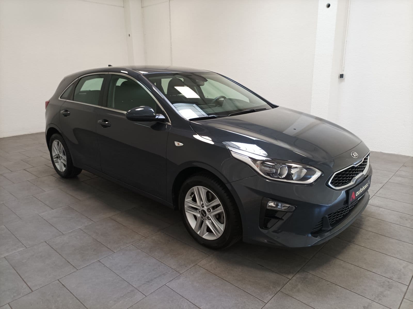 Kia Ceed Limousine KIA Ceed 1.4 T-GDI Vision Schräghecklimousine #1
