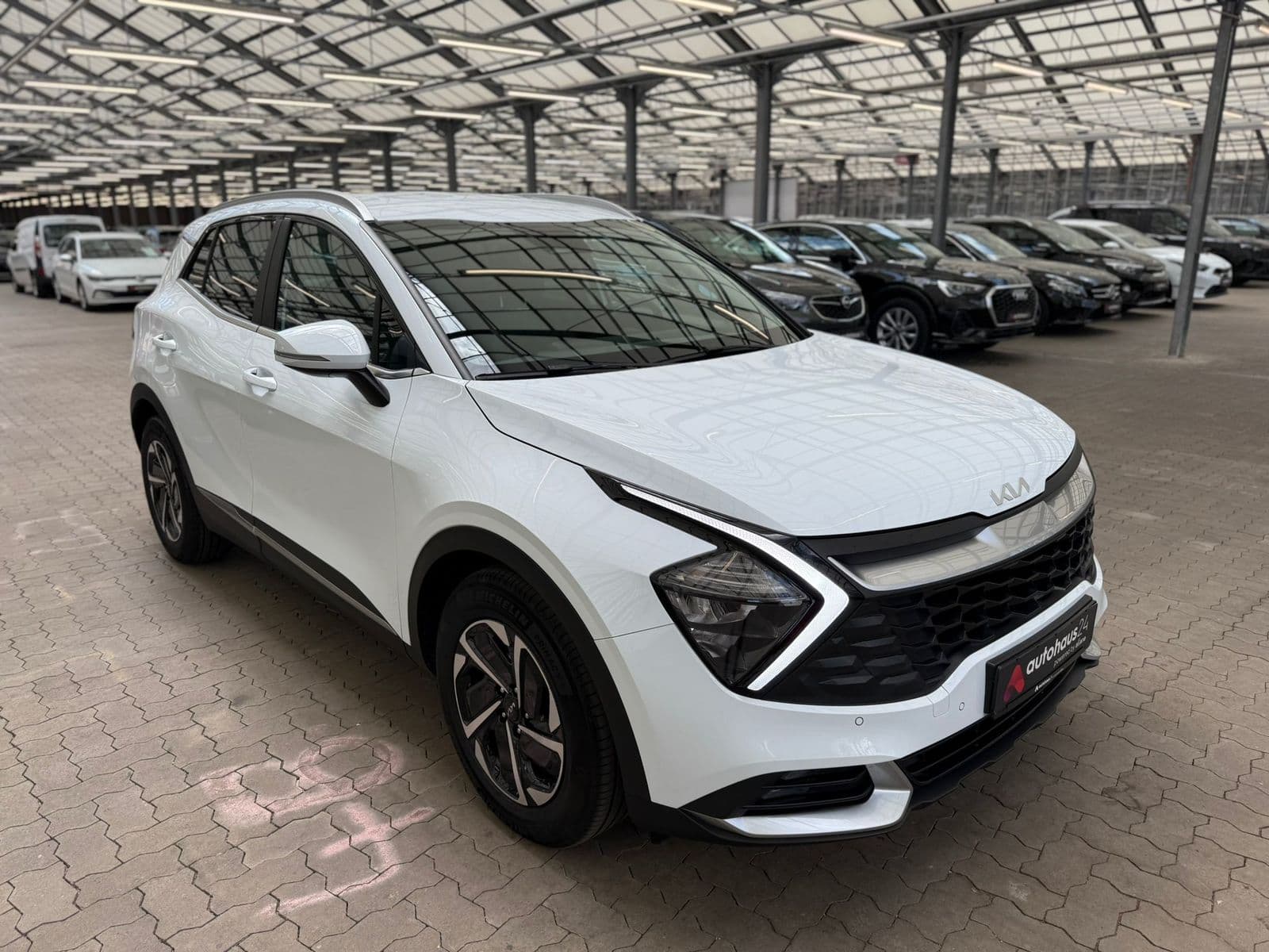 Kia Sportage SUV / Crossover / Geländewagen KIA Sportage 1.6 T-GDI EcoDynamics+ 110kW Vision Sports Utility Vehicle #1