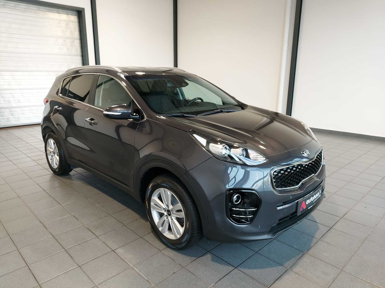 Kia Sportage SUV / Crossover / Geländewagen KIA Sportage 1.6 GDI 2WD Attract Sports Utility Vehicle #1