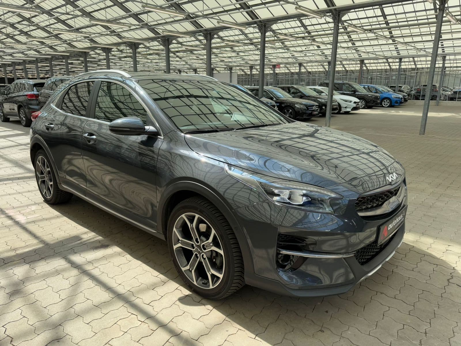 Kia XCeed SUV / Crossover / Geländewagen KIA XCeed 1.6 GDI Plug-In Hybrid DCT6 Vision Sports Utility Vehicle #1
