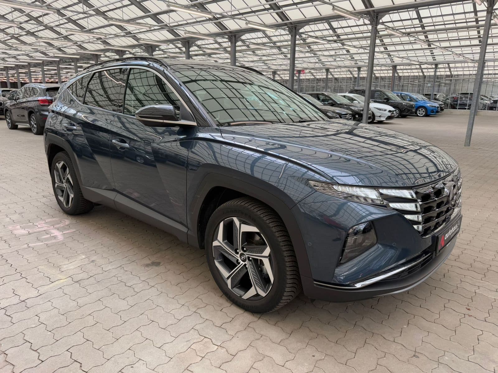 Hyundai Tucson SUV / Crossover / Geländewagen HYUNDAI Tucson 1.6 T-GDI Plug-in Hybrid 4WD Auto Sports Utility Vehicle #1