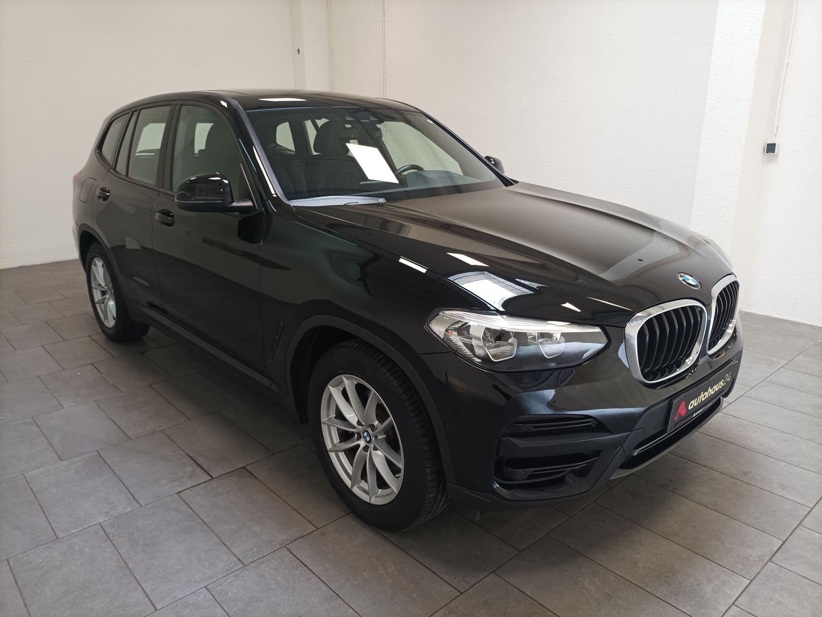 BMW X3 SUV / Crossover / Geländewagen BMW X3 xDrive20d Sports Utility Vehicle #1