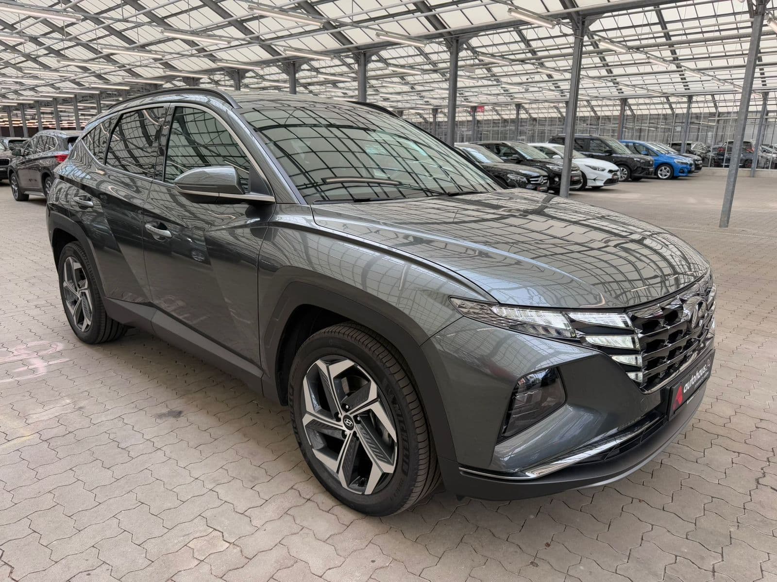 Hyundai Tucson SUV / Crossover / Geländewagen HYUNDAI Tucson 1.6 T-GDI Plug-in Hybrid 4WD Auto Sports Utility Vehicle #1
