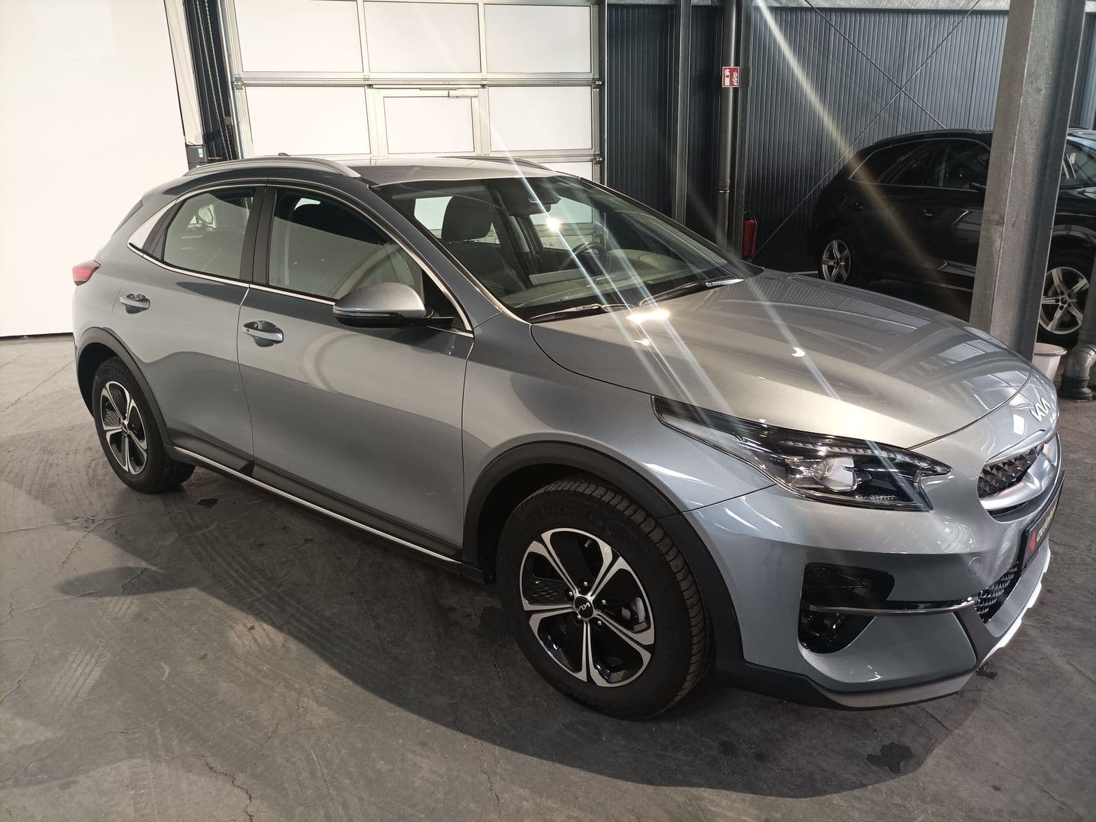 Kia XCeed SUV / Crossover / Geländewagen KIA XCeed 1.6 GDI Plug-In Hybrid DCT6 Vision Sports Utility Vehicle #1