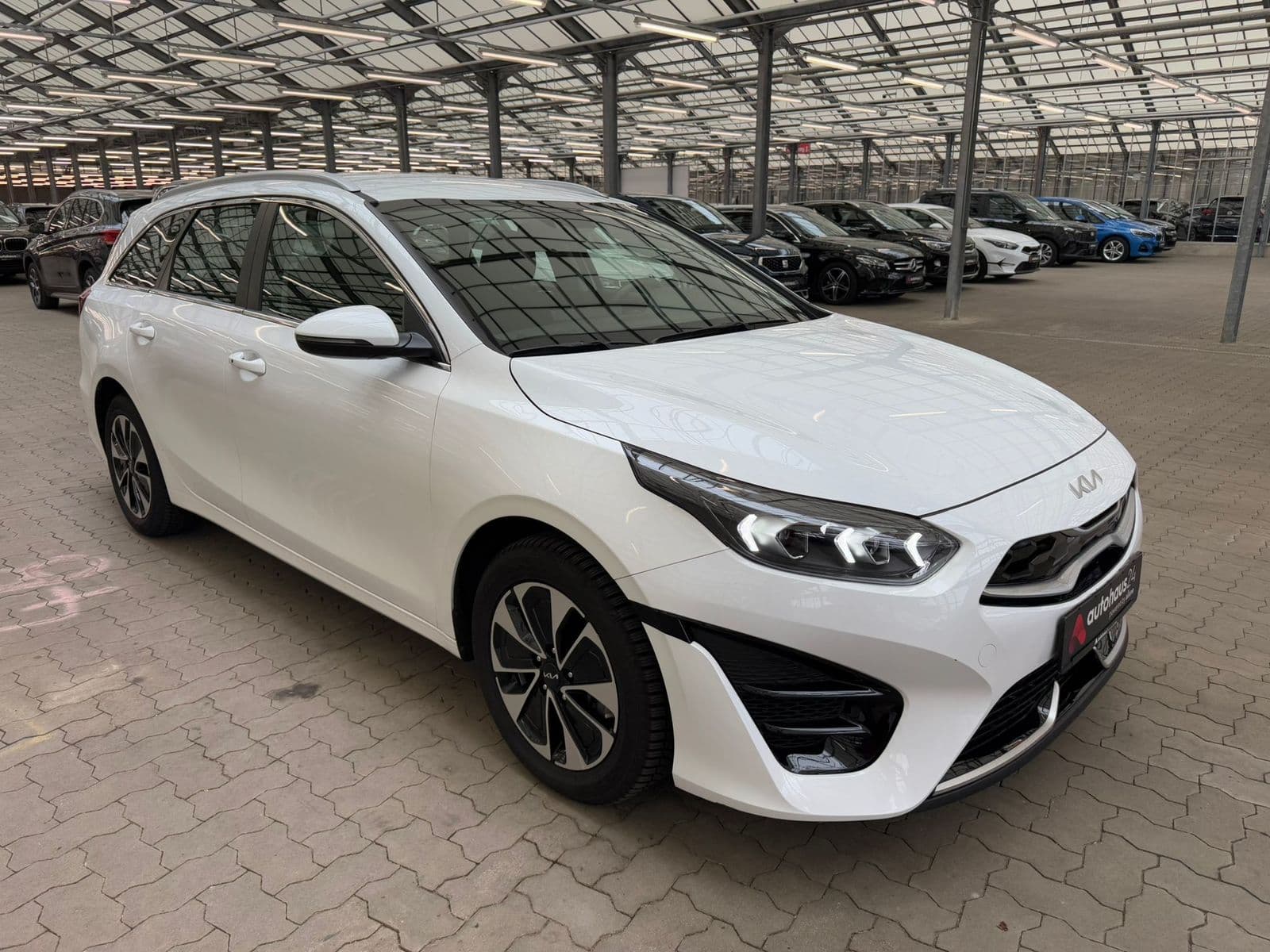Kia Ceed Kombi KIA Ceed 1.6 GDI Plug-In Hybrid Vision Sportsw. Kombi #1