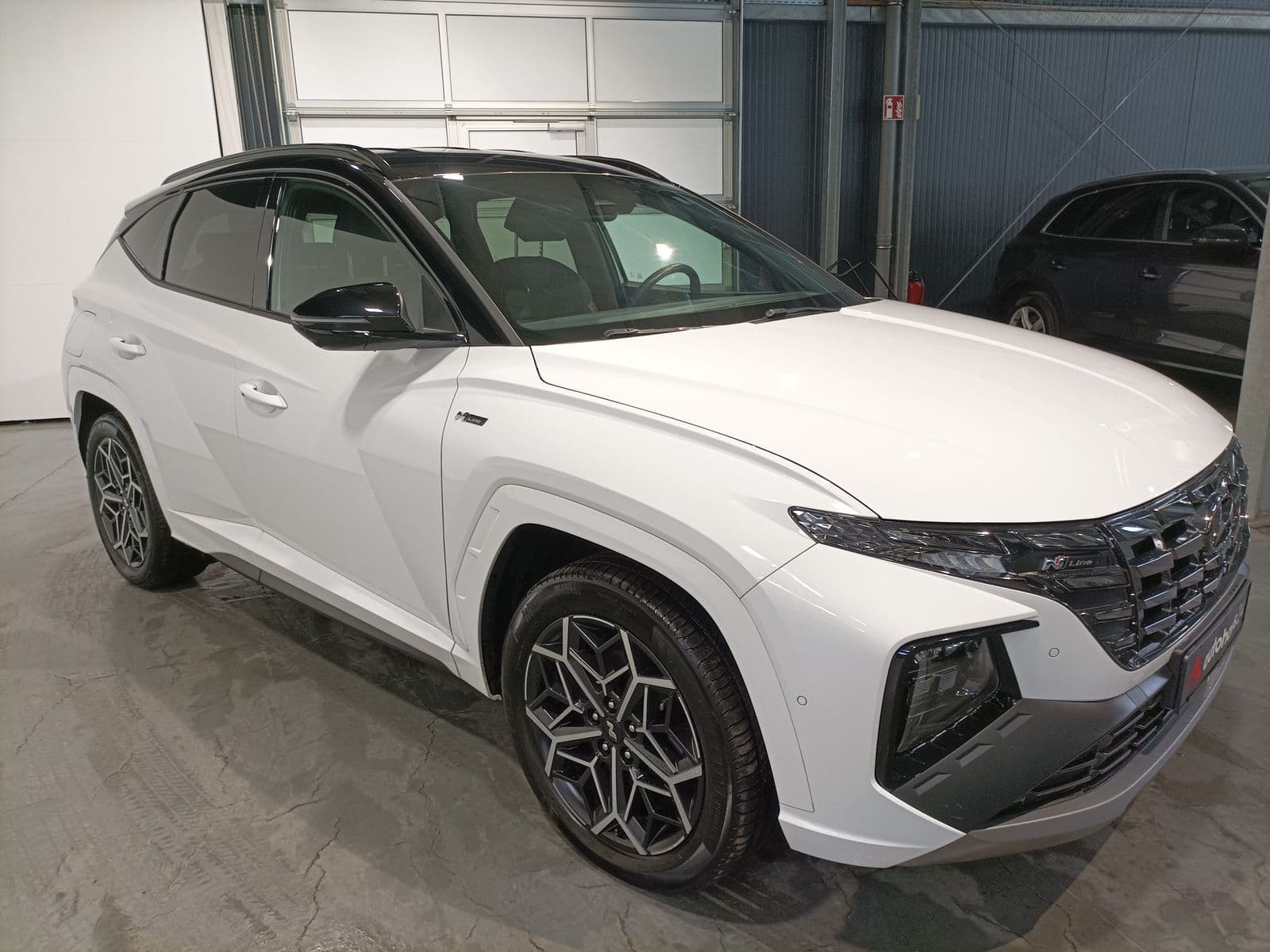 Hyundai Tucson SUV / Crossover / Geländewagen HYUNDAI Tucson 1.6 T-GDI Plug-in Hybrid 4WD Auto Sports Utility Vehicle #1