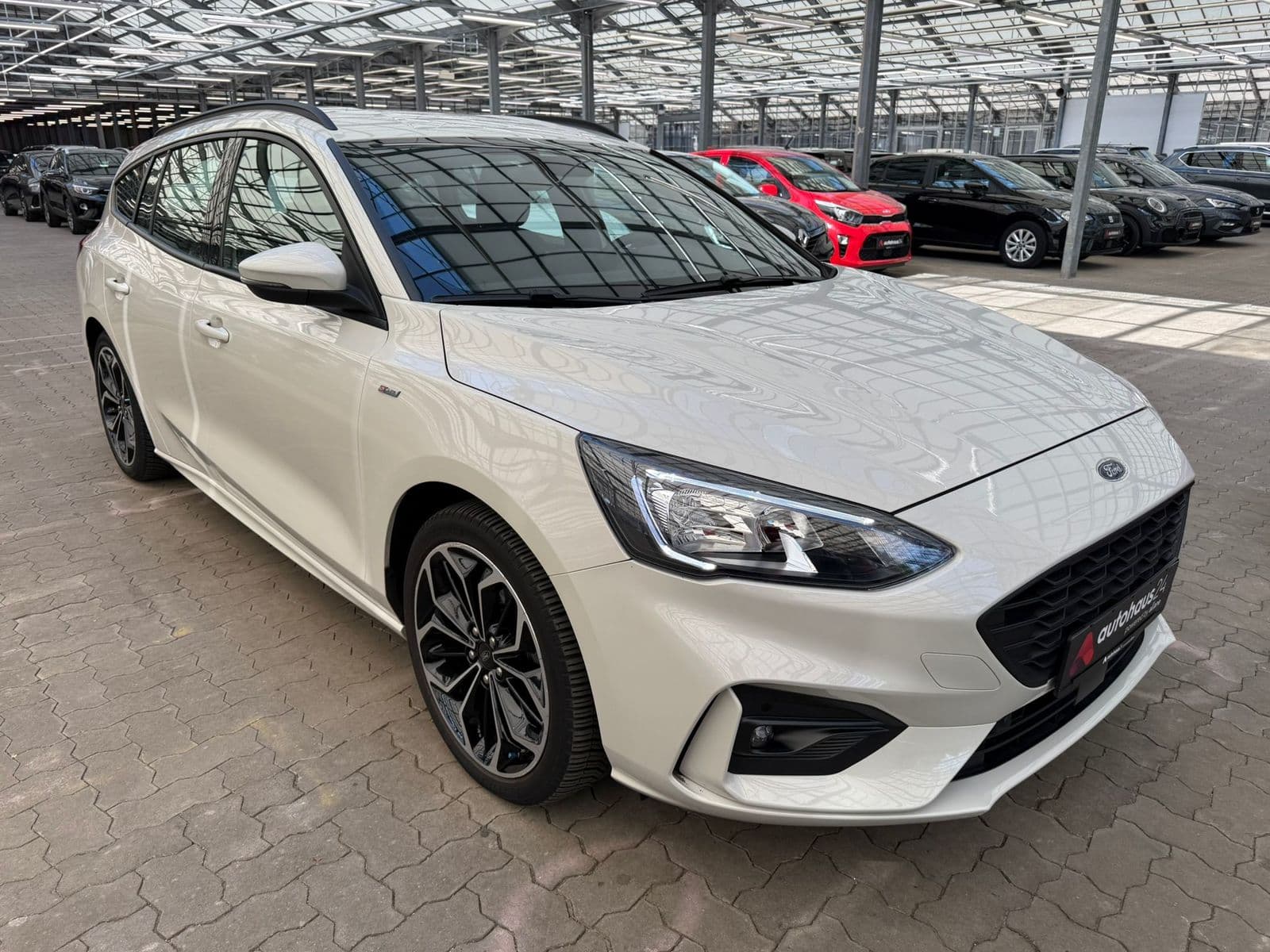 Ford Focus Kombi FORD Focus 1,0 EcoBoost Hyb. 114kW C&C Design Tur. Kombi #1