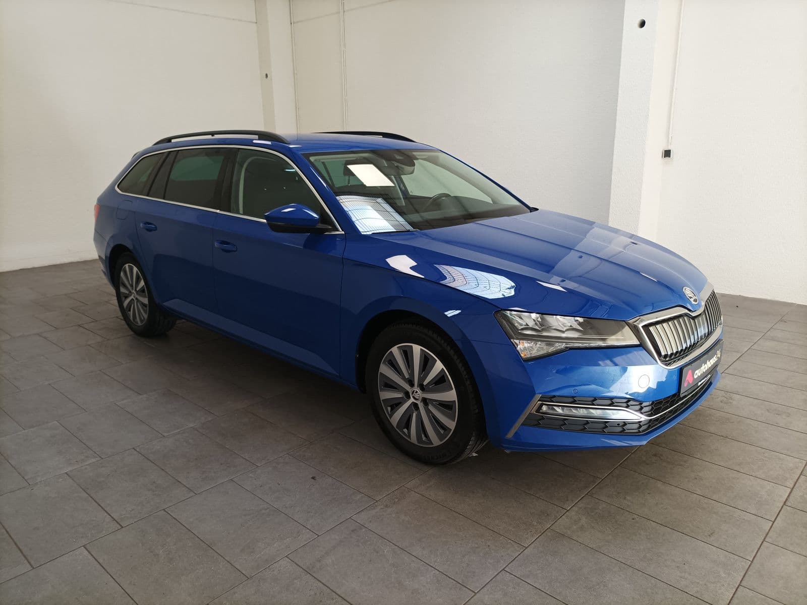 ŠKODA Superb Kombi SKODA Superb 1.4 TSI iV DSG AMBITION COMBI Kombi #1
