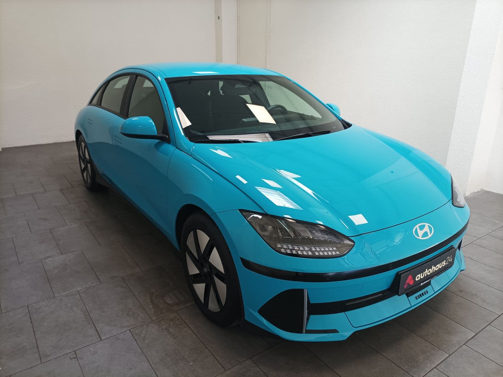 Hyundai IONIQ 6 Limousine HYUNDAI IONIQ 6 53kWh 111kW Limousine #1