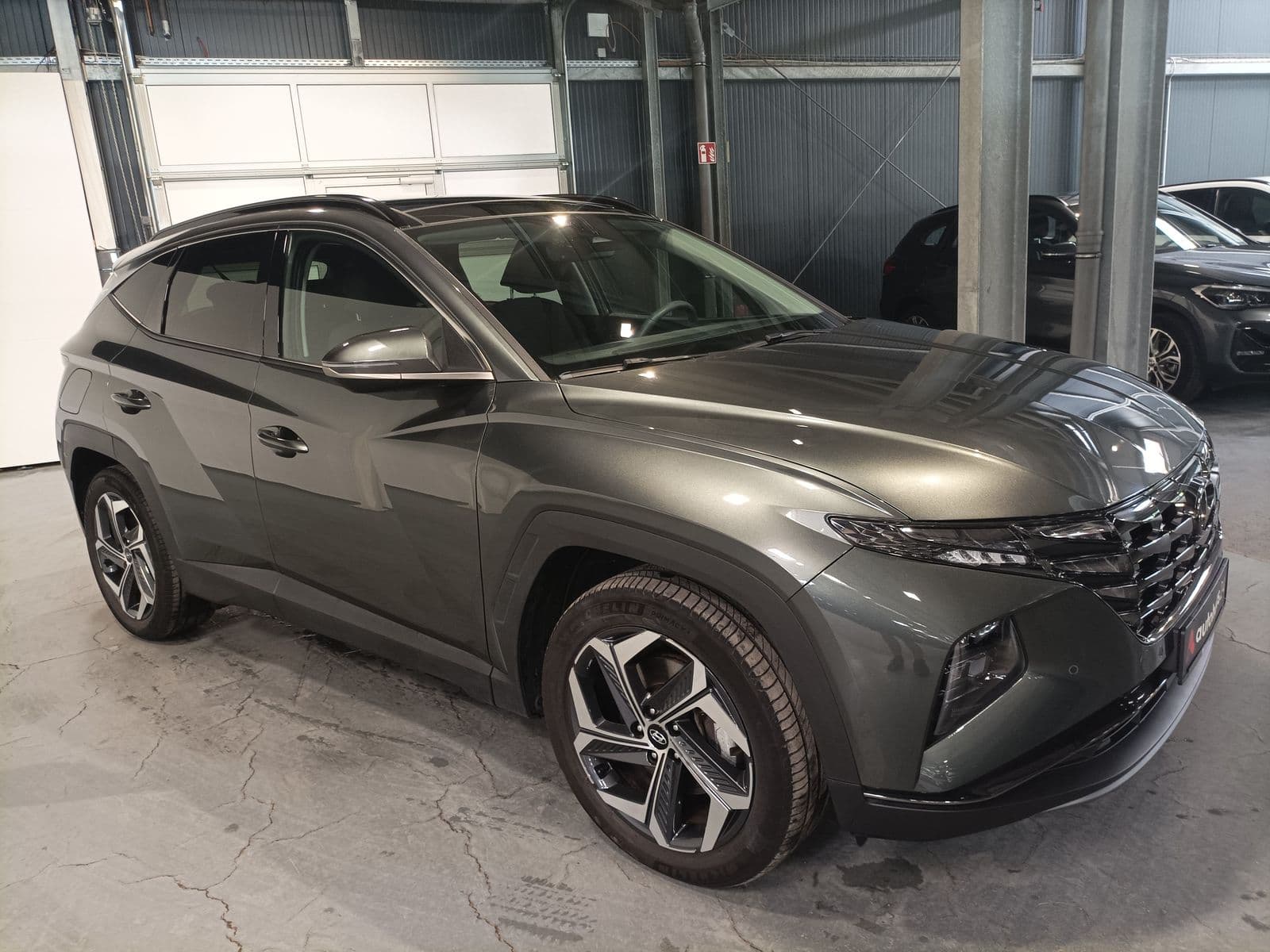 Hyundai Tucson SUV / Crossover / Geländewagen HYUNDAI Tucson 1.6 T-GDI Plug-in Hybrid 4WD Auto Sports Utility Vehicle #1