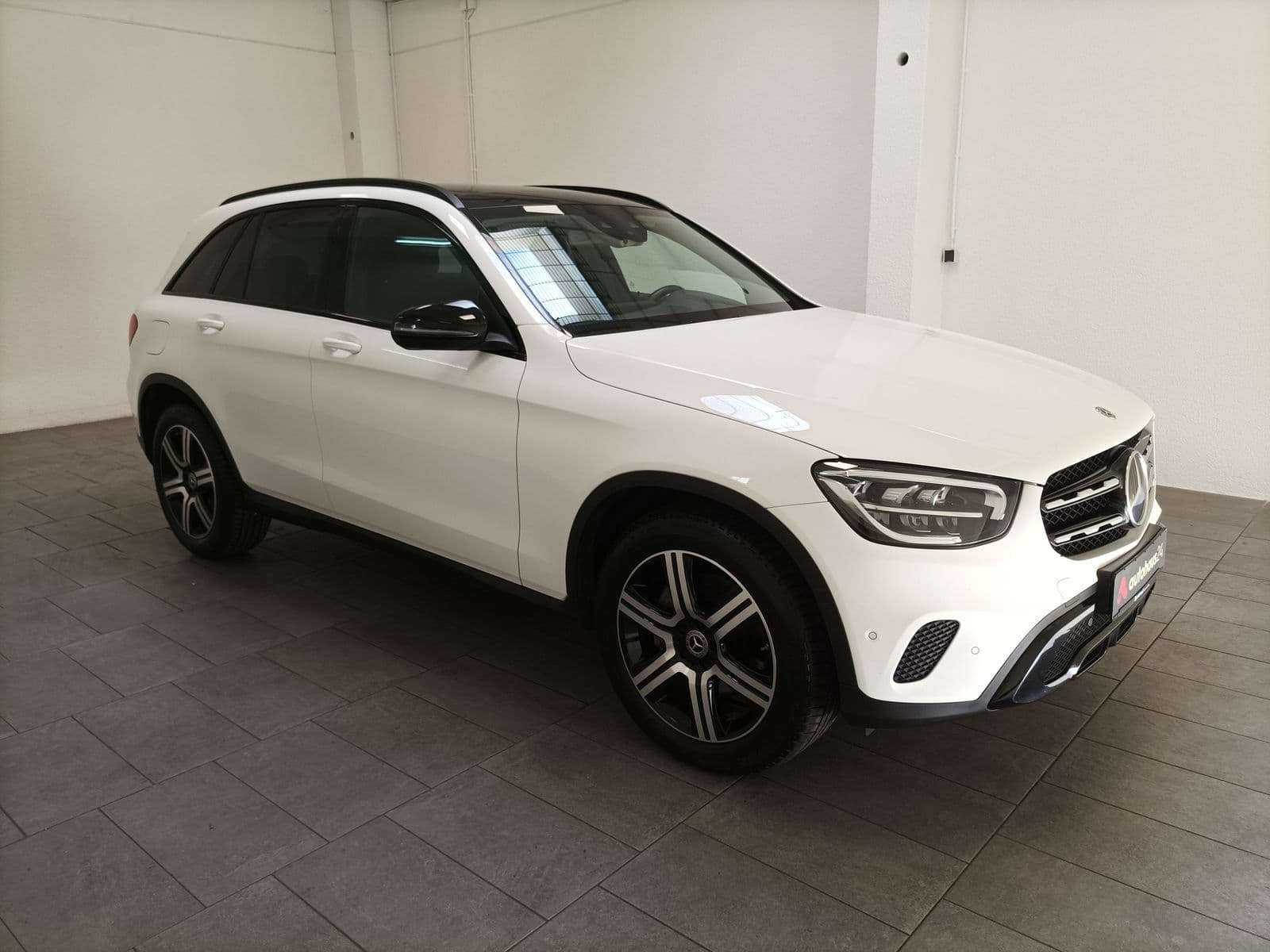 Mercedes-Benz GLC-Klasse SUV / Crossover / Geländewagen MERCEDES GLC GLC 220 d 4MATIC Autom. Sports Utility Vehicle #1