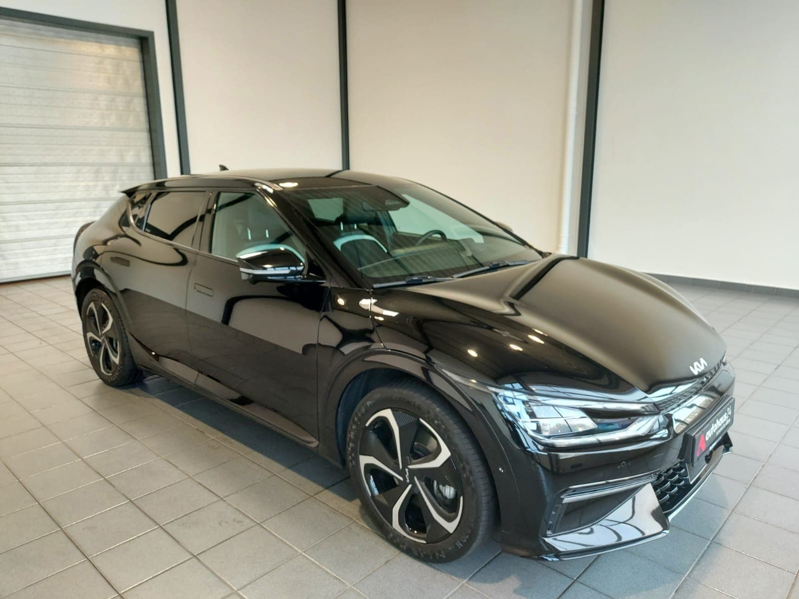 Kia EV6 SUV / Crossover / Geländewagen KIA EV6 77,4 kWh 168 kW Heckantrieb Sports Utility Vehicle #1
