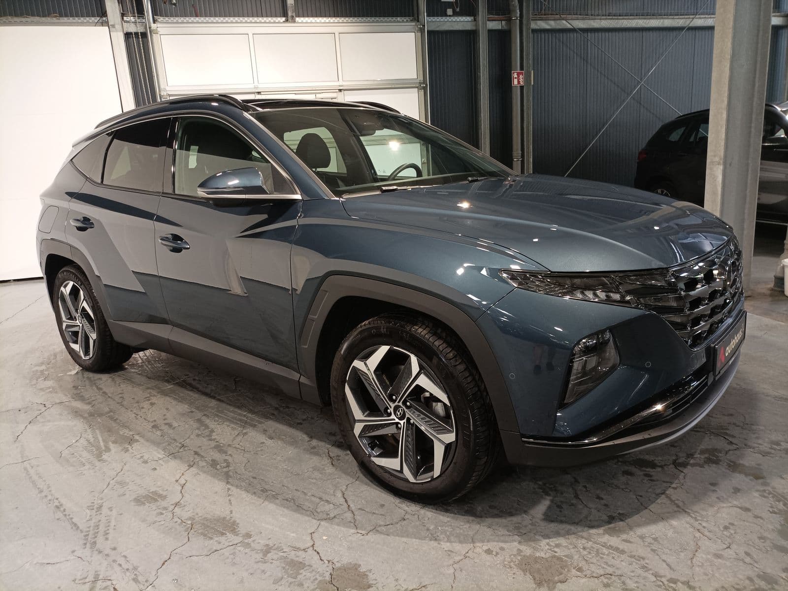 Hyundai Tucson SUV / Crossover / Geländewagen HYUNDAI Tucson 1.6 T-GDI Plug-in Hybrid 4WD Auto Sports Utility Vehicle #1