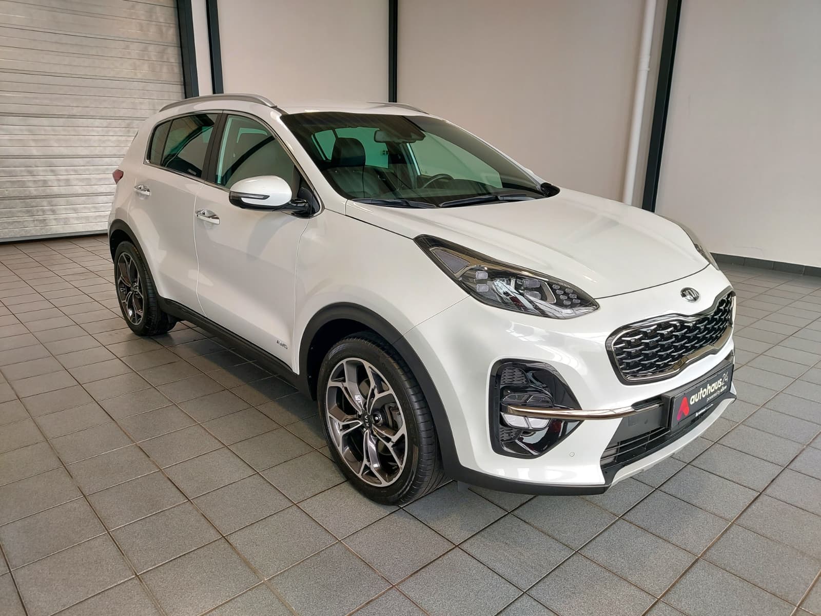 Kia Sportage SUV / Crossover / Geländewagen KIA Sportage 1.6 T-GDI DCT 4WD Vision Sports Utility Vehicle #1