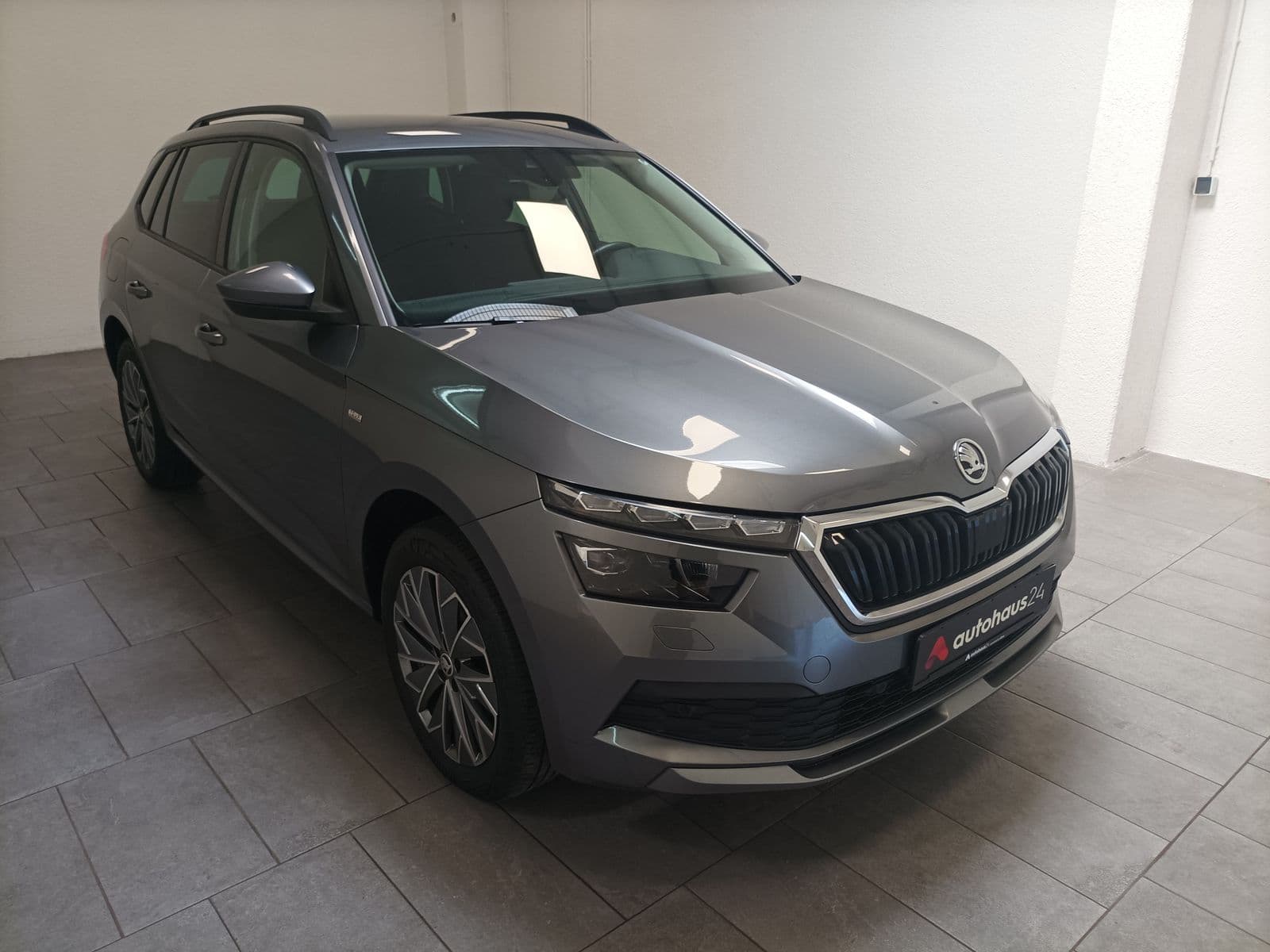 ŠKODA Kamiq SUV / Crossover / Geländewagen SKODA Kamiq 1.0 TSI 81kW Active Sports Utility Vehicle #1