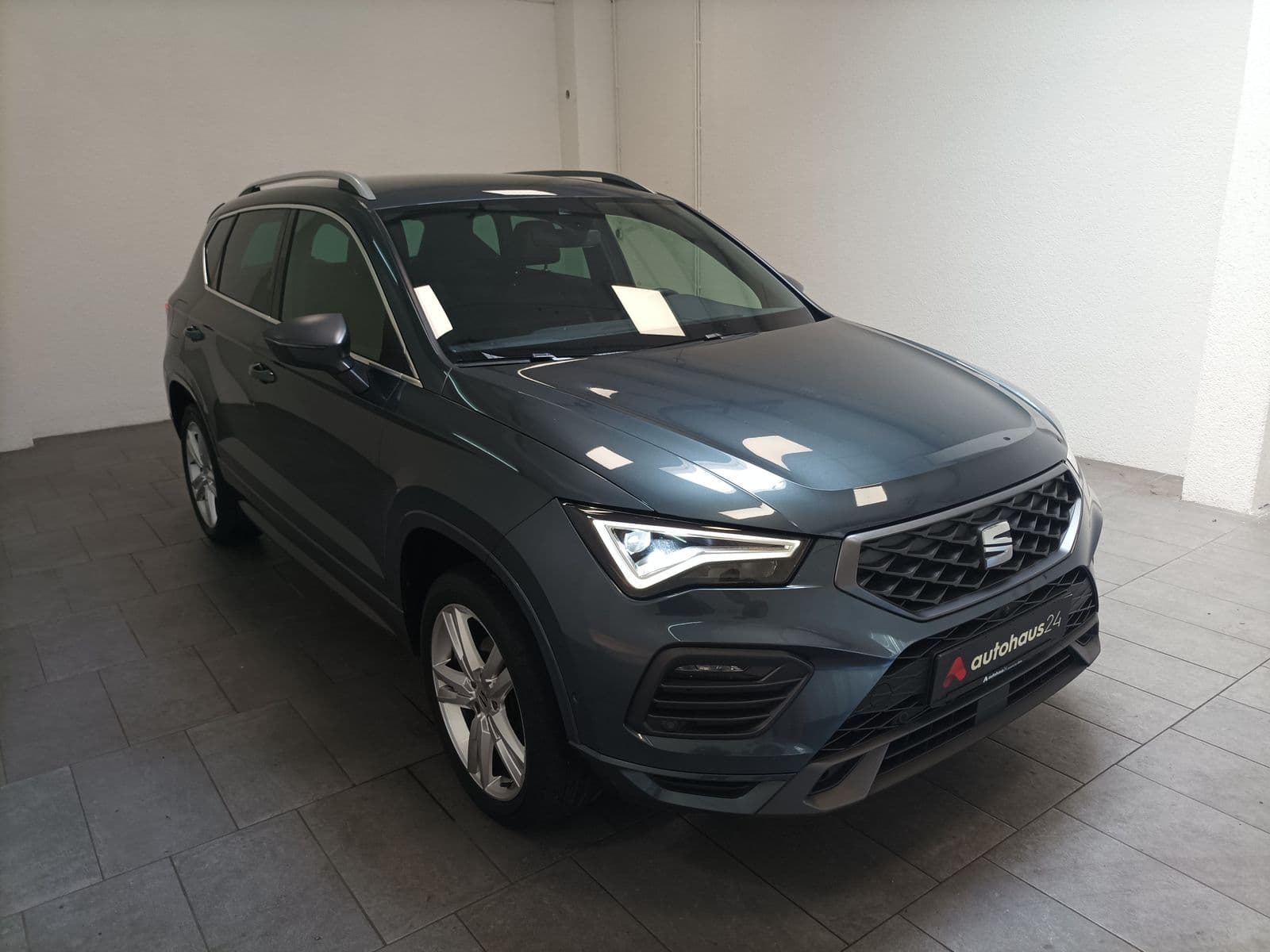 SEAT Ateca SUV / Crossover / Geländewagen SEAT Ateca 1.5 TSI ACT 110kW FR Sports Utility Vehicle #1