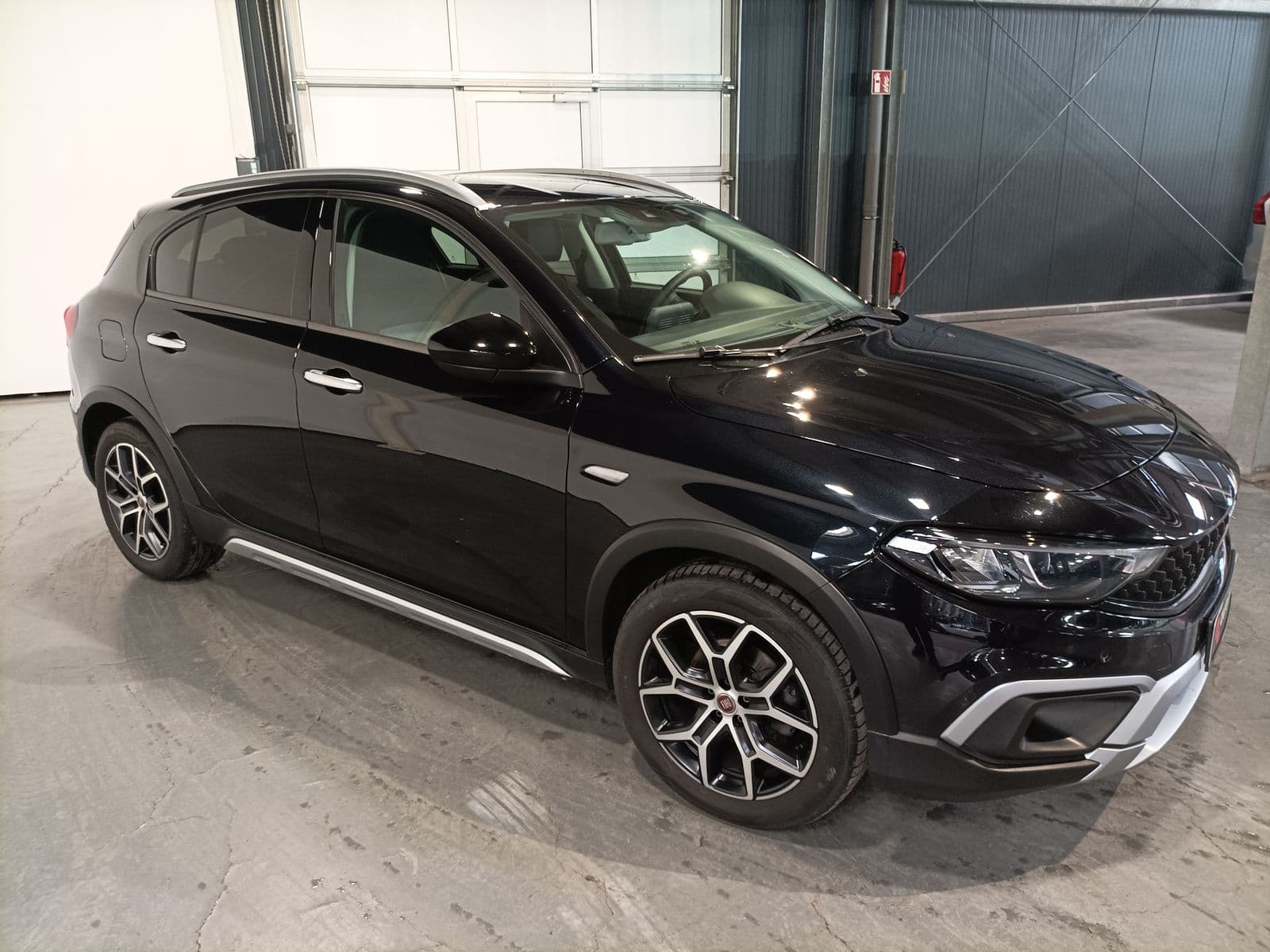 Fiat Tipo Limousine FIAT Tipo 1.0 T3 CITY CROSS Schräghecklimousine #1