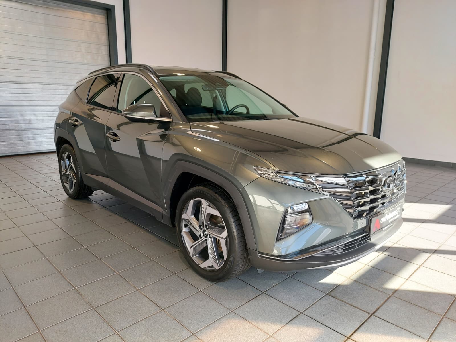Hyundai Tucson SUV / Crossover / Geländewagen HYUNDAI Tucson 1.6 T-GDI Plug-in Hybrid 4WD Auto Sports Utility Vehicle #1