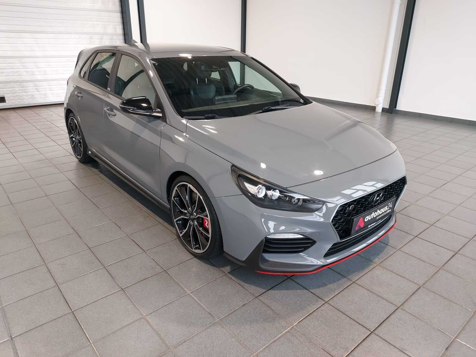 Hyundai i30 Limousine HYUNDAI i30 2.0 T-GDI N Performance Schräghecklimousine #1