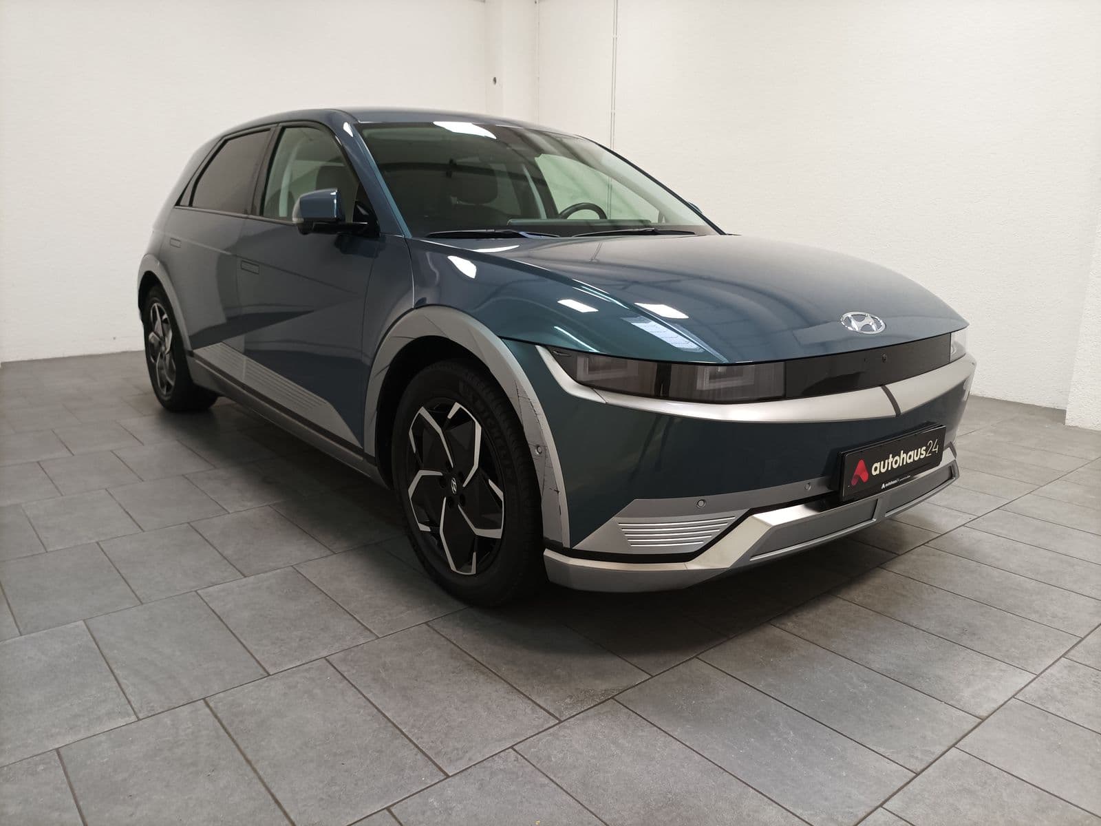 Hyundai IONIQ 5 Limousine HYUNDAI IONIQ 5 72,6 kWh 160 kW Heckantrieb Sports Utility Vehicle #1