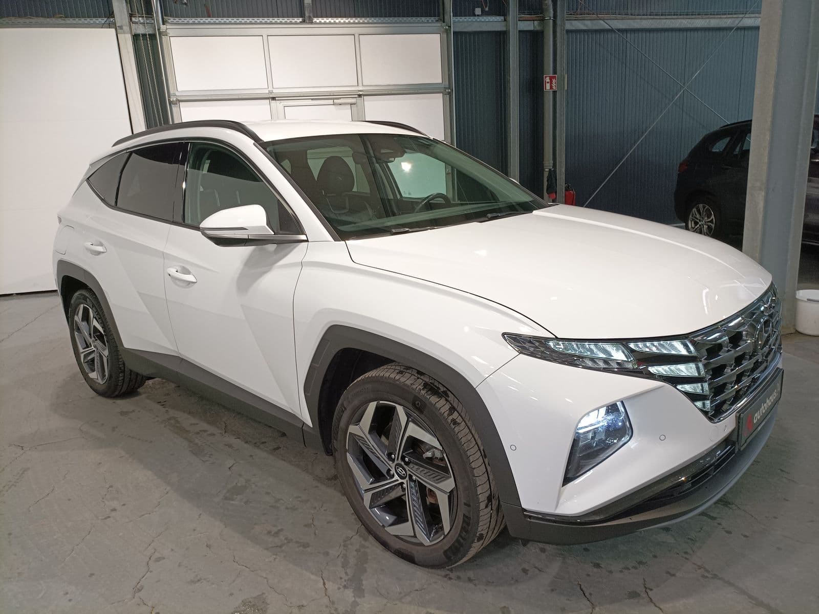 Hyundai Tucson SUV / Crossover / Geländewagen HYUNDAI Tucson 1.6 T-GDI Plug-in Hybrid 4WD Auto Sports Utility Vehicle #1