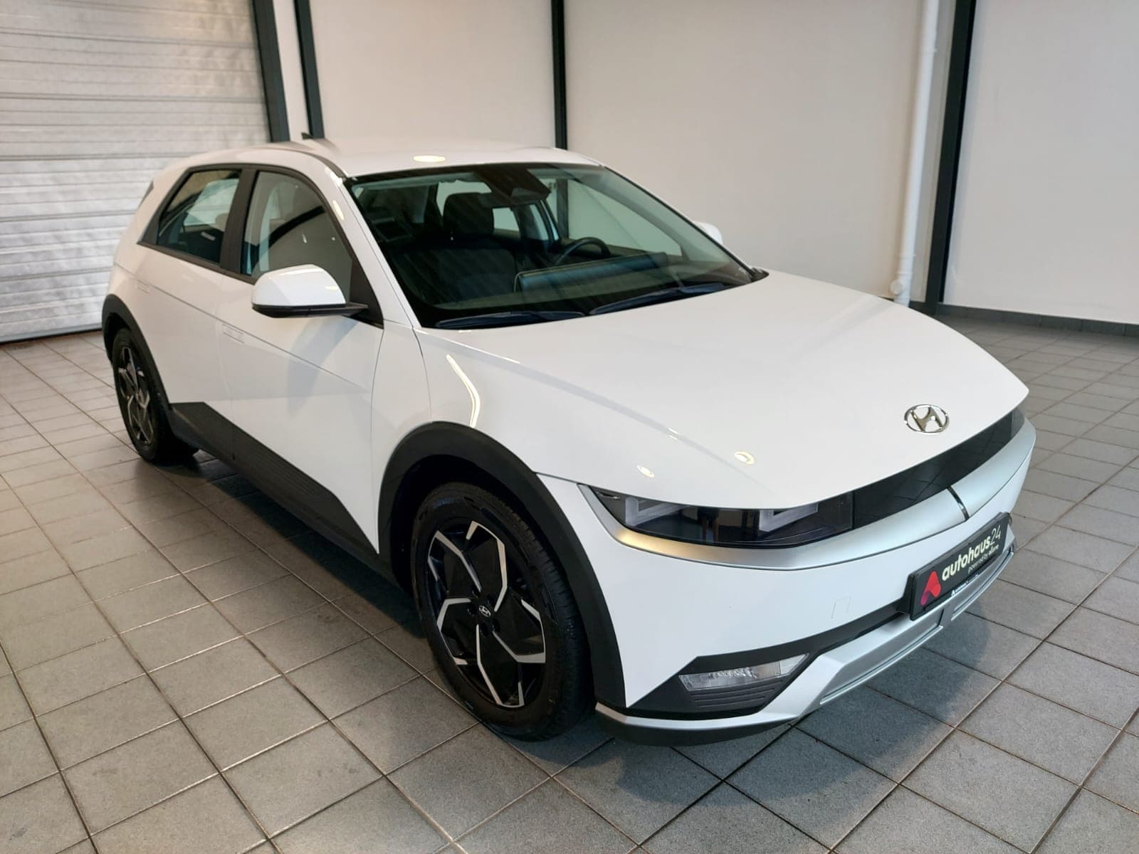 Hyundai IONIQ 5 Limousine HYUNDAI IONIQ 5 58 kWh 125 kW Heckantrieb Sports Utility Vehicle #1