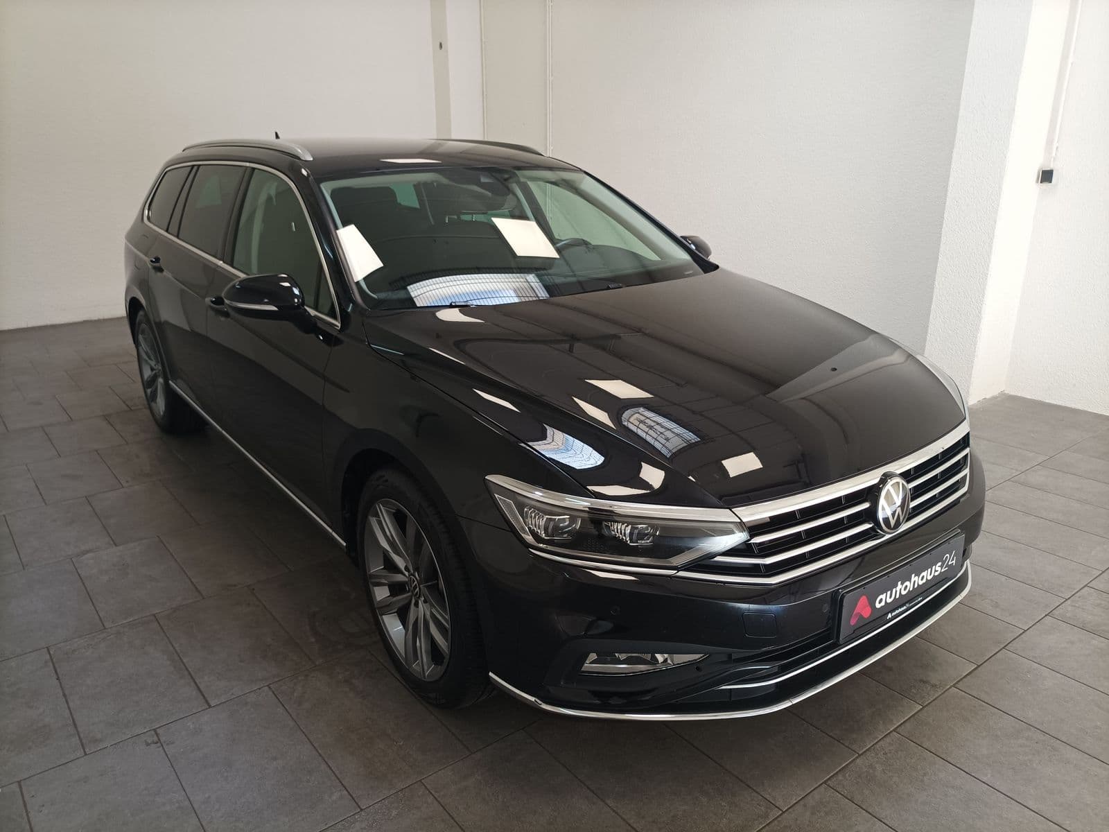 Volkswagen Passat Kombi VOLKSWAGEN Passat 2.0 TSI DSG BMT 4MOTION Highline Variant Kombi #1