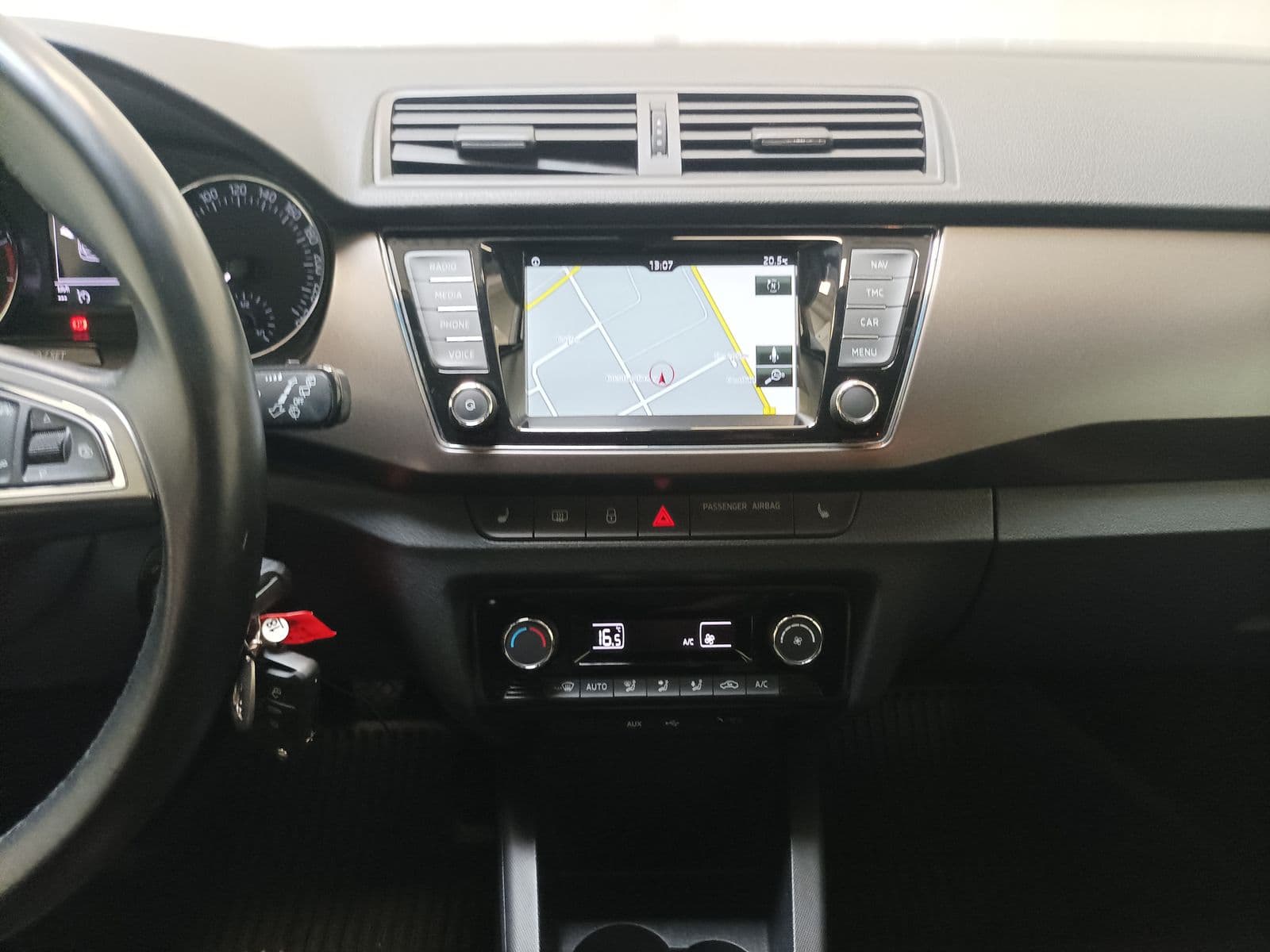 Skoda Fabia Kleinwagen Fabia 1.2 TSI Joy Green tec #12
