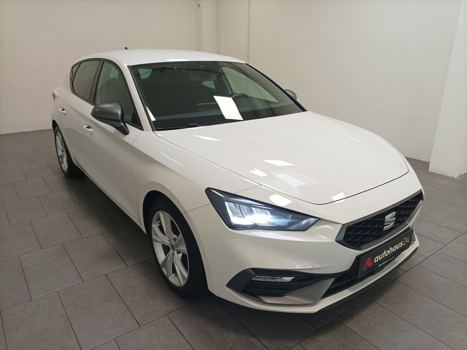 SEAT Leon Limousine SEAT Leon 1.5 TSI ACT 96kW Xcellence Schräghecklimousine #1
