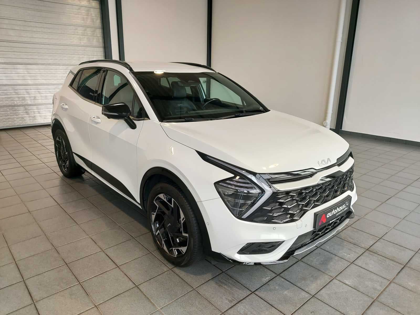 Kia Sportage SUV / Crossover / Geländewagen KIA Sportage 1.6 T-GDI Plug-in Hybrid Auto Vision AWD Sports Utility Vehicle #1