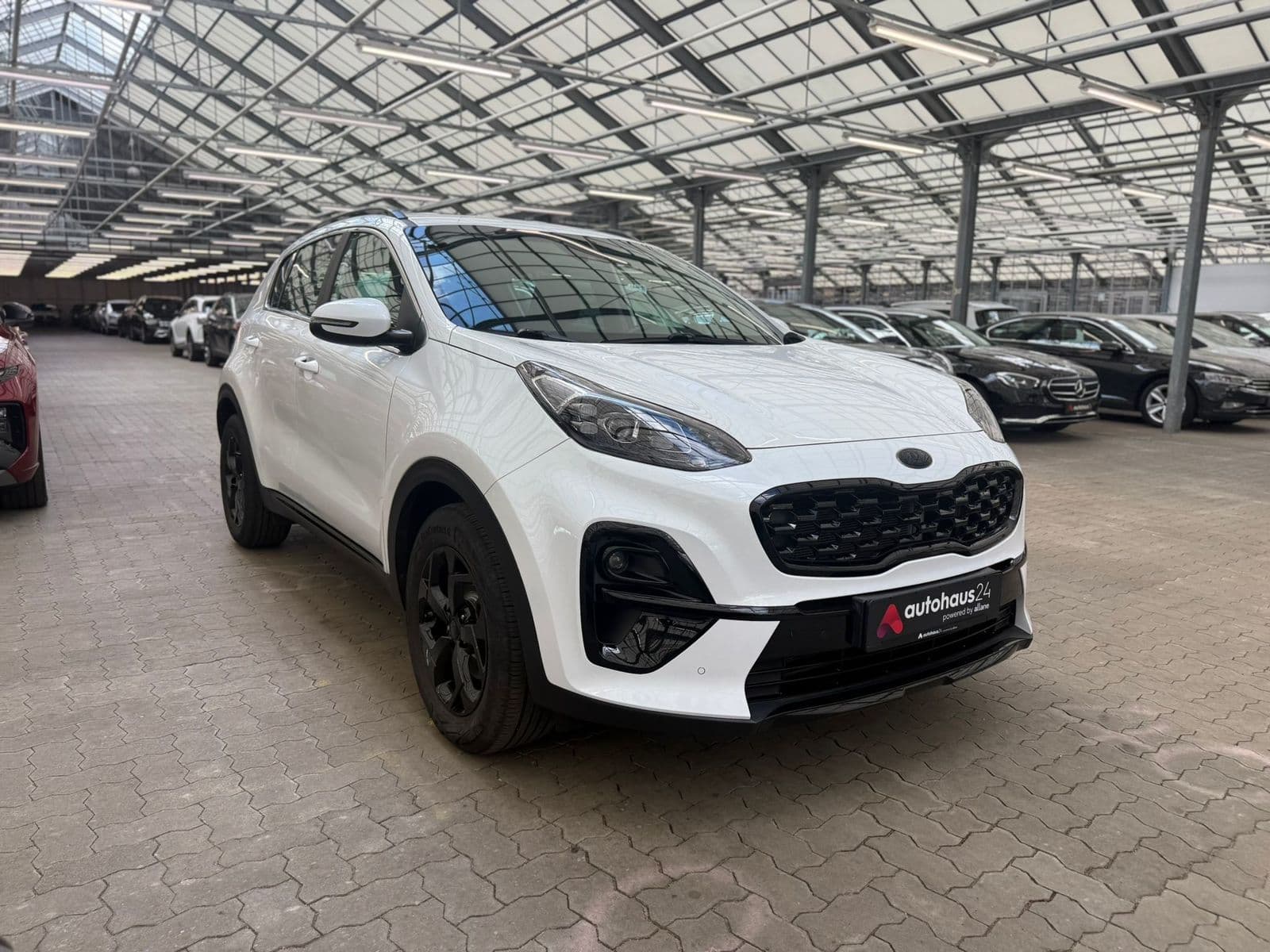 Kia Sportage SUV / Crossover / Geländewagen KIA Sportage 1.6 T-GDI 2WD Vision Sports Utility Vehicle #1
