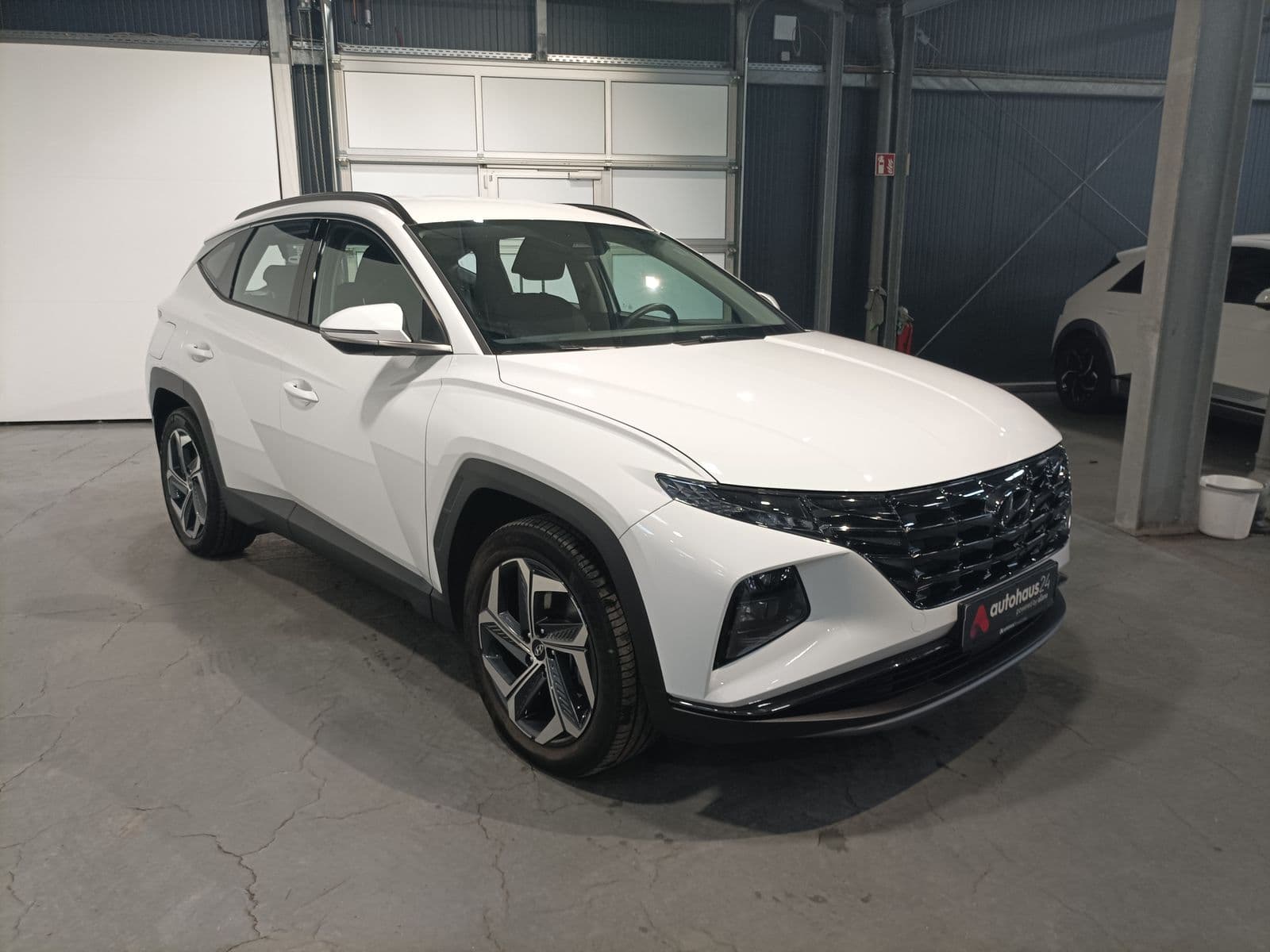 Hyundai Tucson SUV / Crossover / Geländewagen HYUNDAI Tucson 1.6 T-GDI Plug-in Hybrid 4WD Auto Sports Utility Vehicle #1