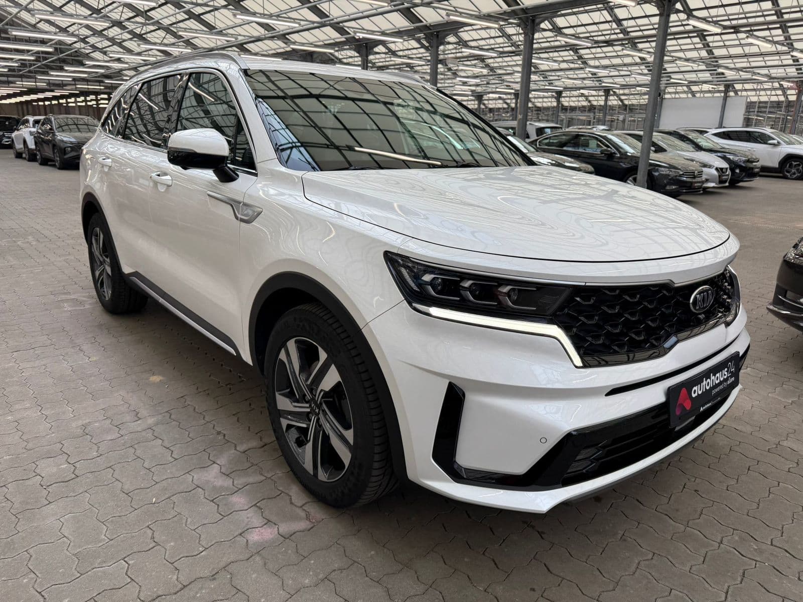 Kia Sorento SUV / Crossover / Geländewagen KIA Sorento 1.6 T-GDI Plug-in Hybrid AWD Platinum At Sports Utility Vehicle #1