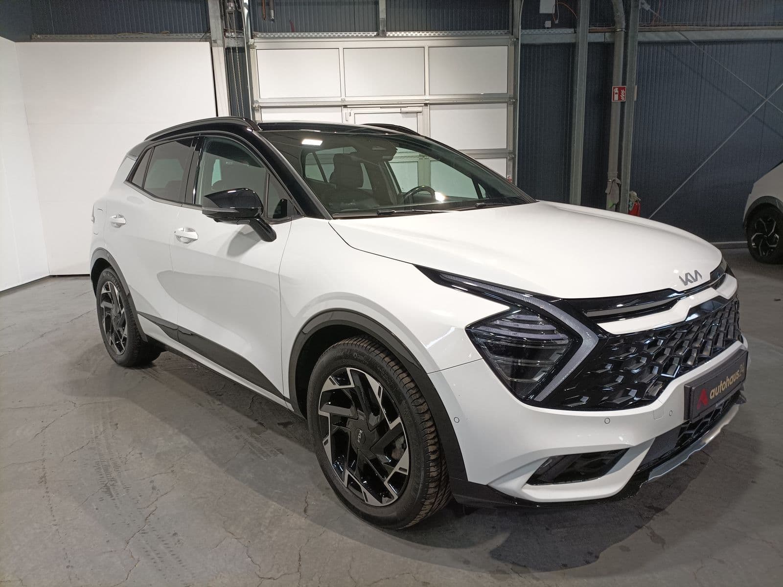 Kia Sportage SUV / Crossover / Geländewagen KIA Sportage 1.6 T-GDI Plug-in Hybrid Auto 4WD Sports Utility Vehicle #1