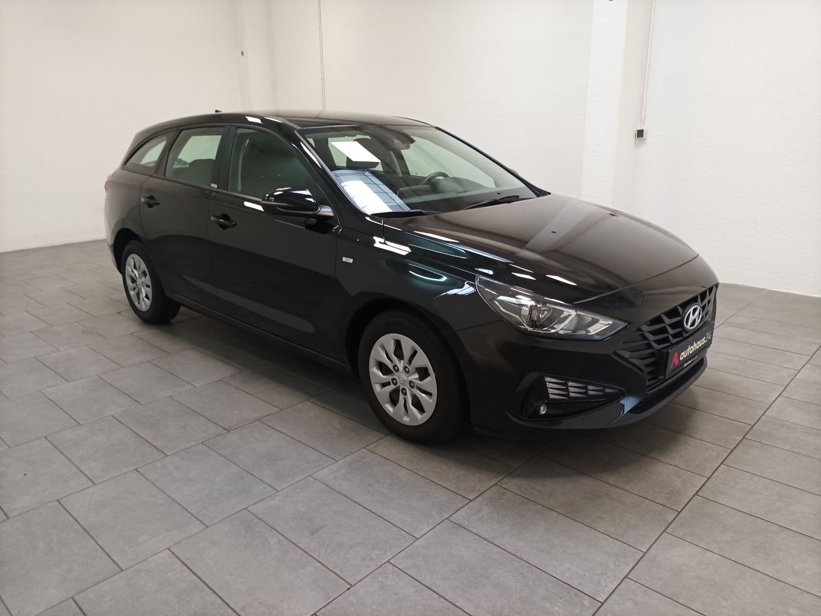 Hyundai i30 Kombi HYUNDAI i30 1.0 T-GDI Select Kombi #1